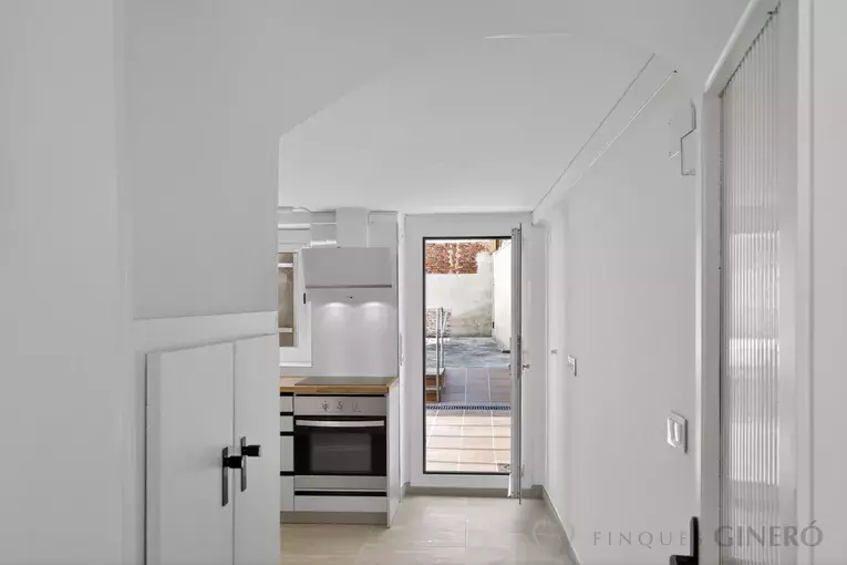 Casa de poble reformada el 2026, amb pati de 50 m² i ubicació excel·lent.