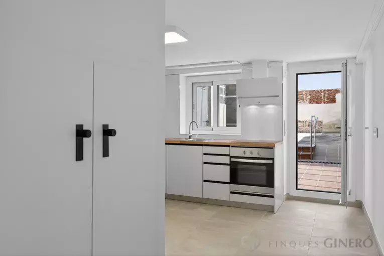 Casa de poble reformada el 2026, amb pati de 50 m² i ubicació excel·lent.