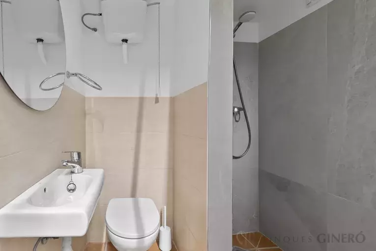 Casa de poble reformada el 2026, amb pati de 50 m² i ubicació excel·lent.