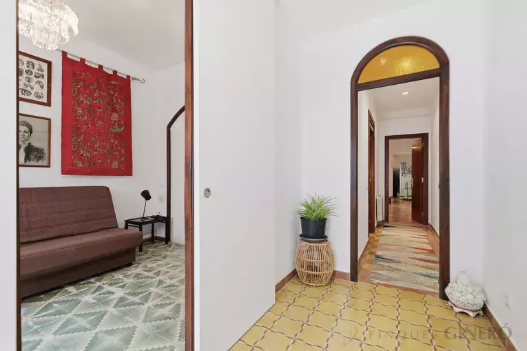 Cal Bonic: a unique 19th-century house with garden, terrace and dual access in the heart of Riudarenes