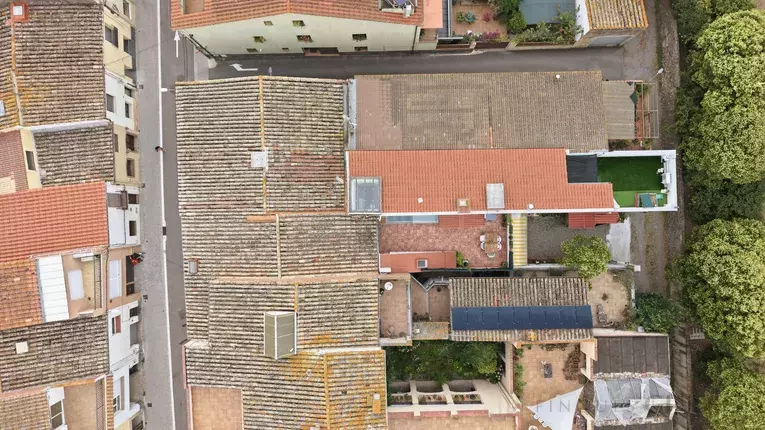 Cal Bonic: a unique 19th-century house with garden, terrace and dual access in the heart of Riudarenes