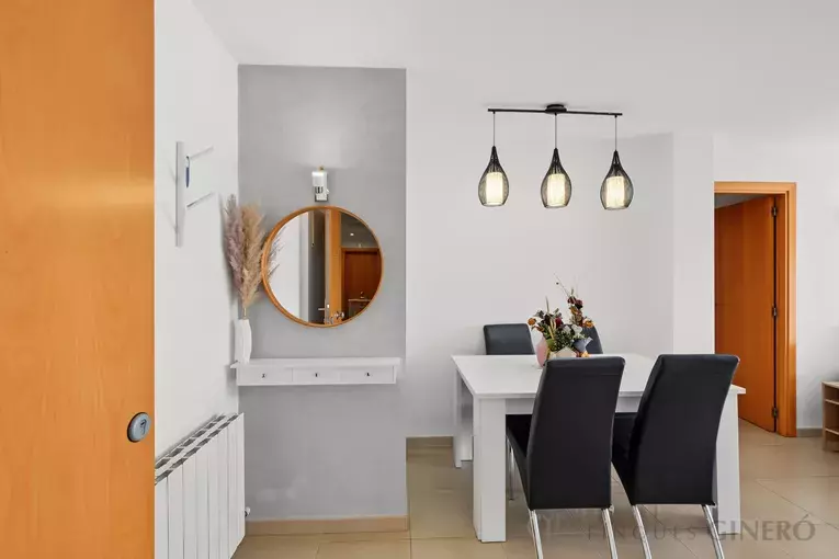 Two-bedroom apartment with parking and lift in Sant Dalmai