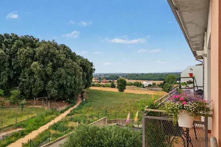 Two-bedroom apartment with parking and lift in Sant Dalmai