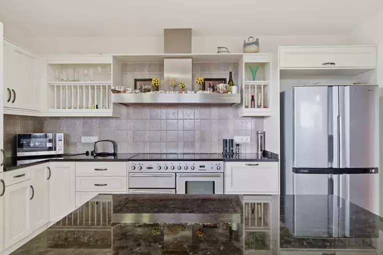 Exclusiva casa amb vistes panoràmiques al mar i màxima privacitat a Les Teules