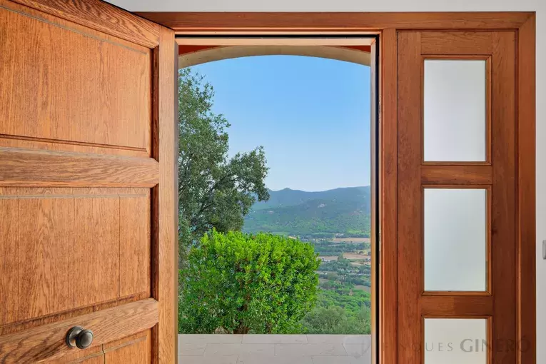 Exclusiva casa amb vistes panoràmiques al mar i màxima privacitat a Les Teules