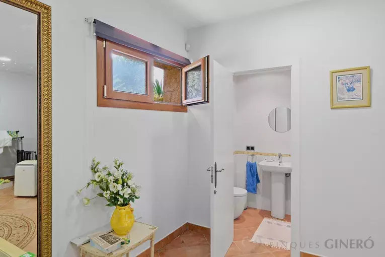 Exclusiva casa amb vistes panoràmiques al mar i màxima privacitat a Les Teules