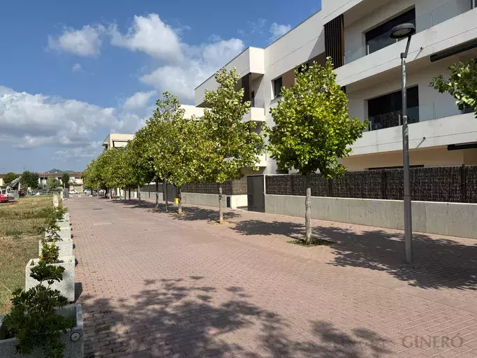 Plaça d'aparcament en lloguer a Vilablareix